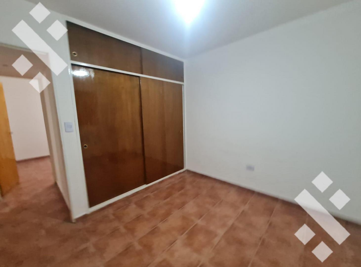 Foto de Alquiler Casa 3 dormitorios - Formosa al 1300 - Bº Santa Genoveva, imagen 1