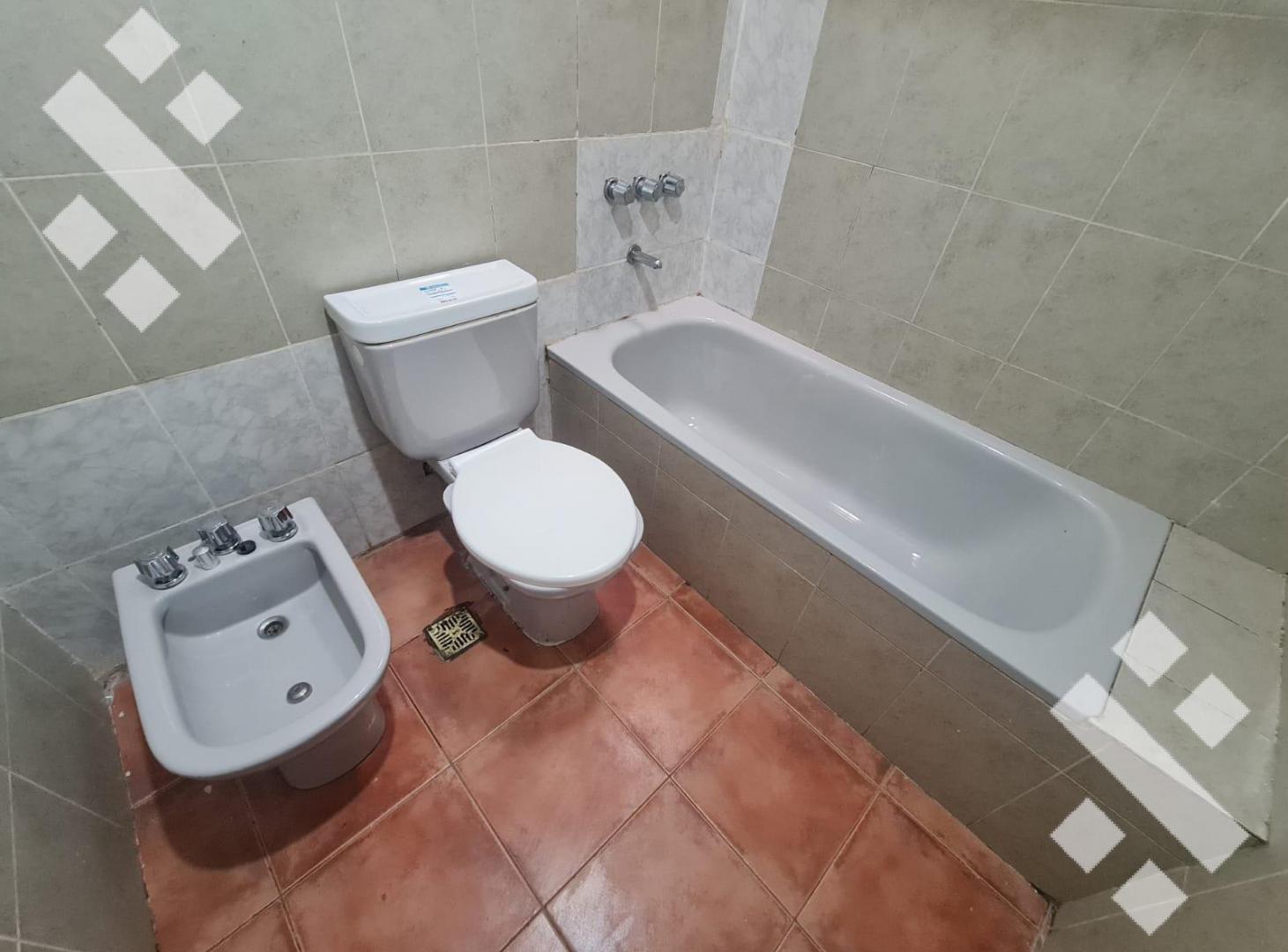 Foto de Alquiler Casa 3 dormitorios - Formosa al 1300 - Bº Santa Genoveva, imagen 4