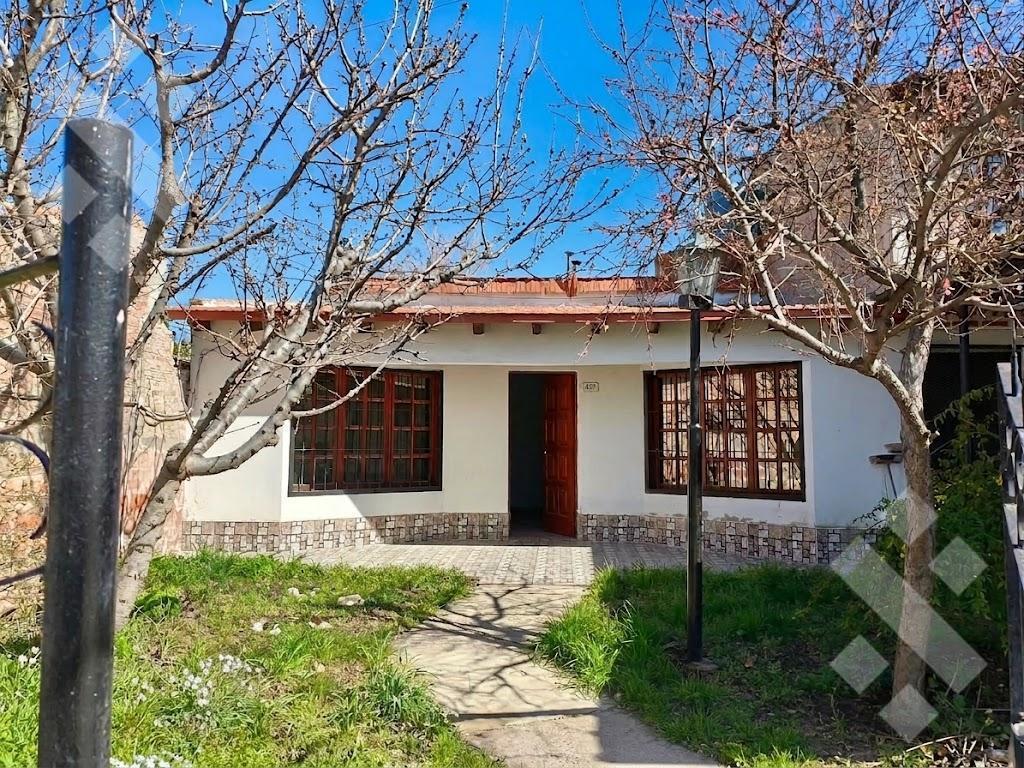 Foto de En Venta | Casa de 3 Dormitorios | Barrio Los Aromos | Plottier, imagen 2