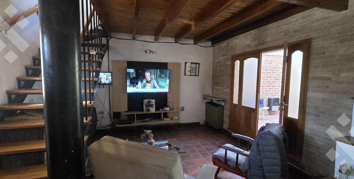 Foto de Venta Casa Saavedra 900- Cinco Saltos, imagen 4