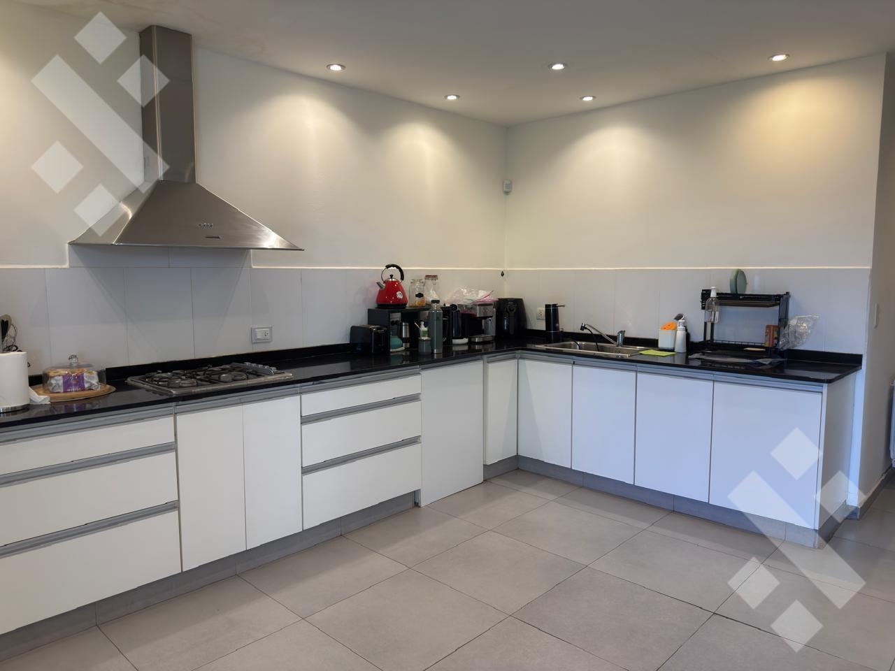 Foto de CASA 2 DORM B° ECCOR l PLOTTIER, imagen 1