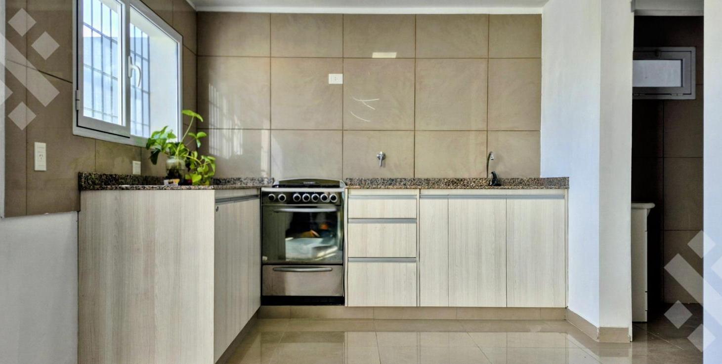 Foto de CASA EN VENTA 2 DORM A ESTRENAR | LOTEO LOS ÁLAMOS | CINCO SALTOS - RÍO, imagen 2