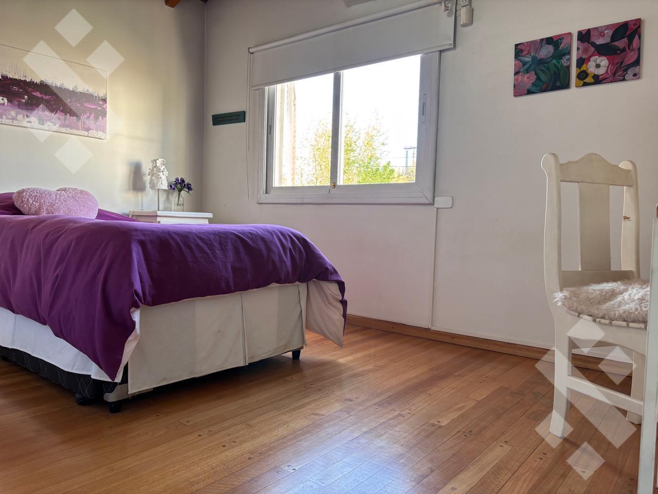 Foto de VENTA casa calle Islas Malvinas al 1000 - Neuquén -, imagen 1