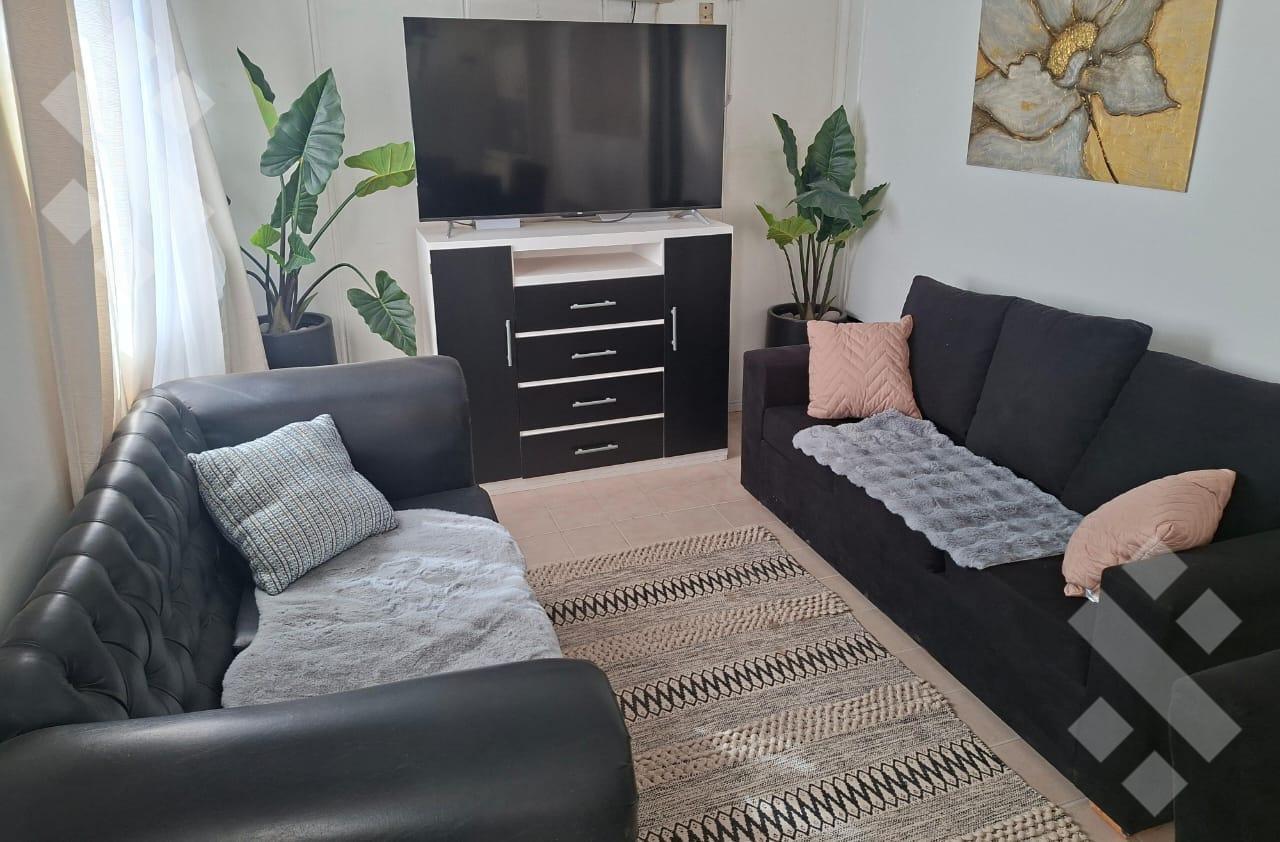 Foto de Complejo de 3 Casas en ALQUILER -CASA 2 (3 hab) - A 50m de la plaza, imagen 3
