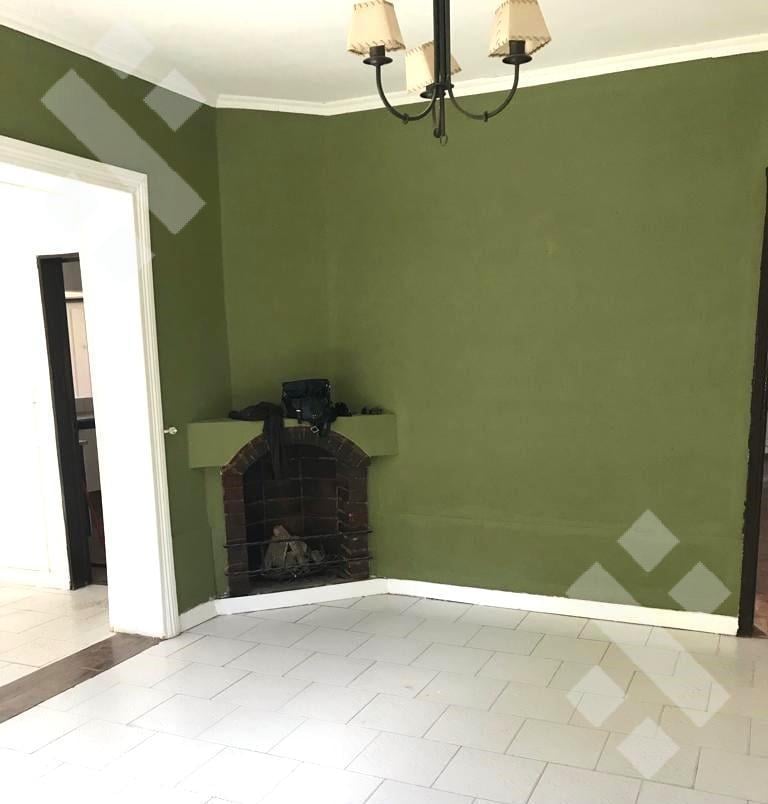 Foto de VENTA CASA DE 6 AMBIENTES, CON COCHERA, EN CAMPAMENTO 1, PLAZA HUINCUL, imagen 5