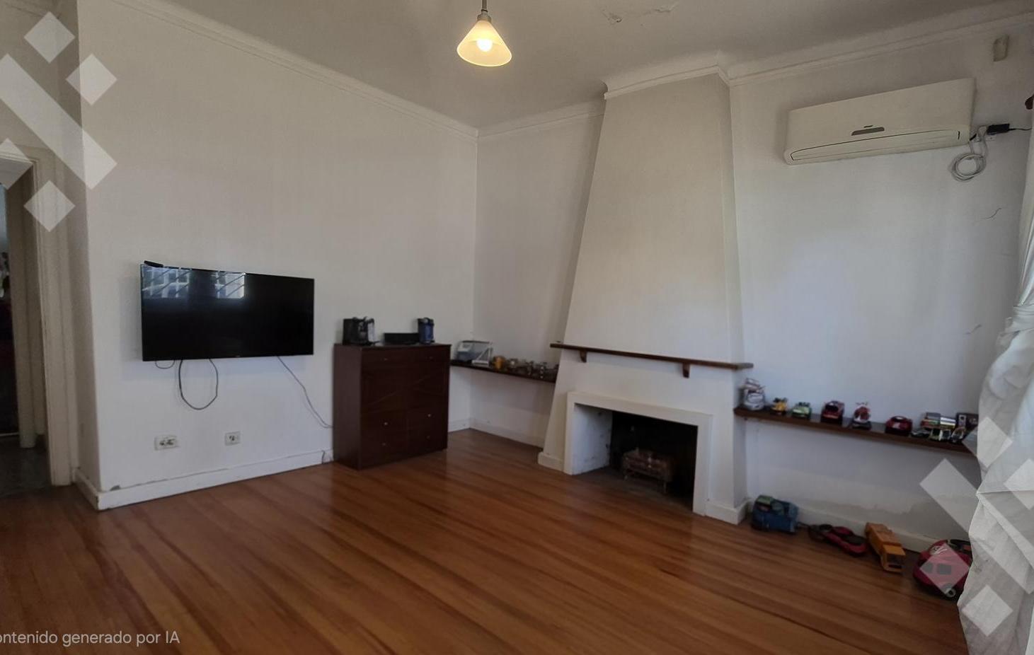 Foto de Casa en VENTA, en Plaza Huincul, 3 dormitorios, quincho, cochera y, imagen 2
