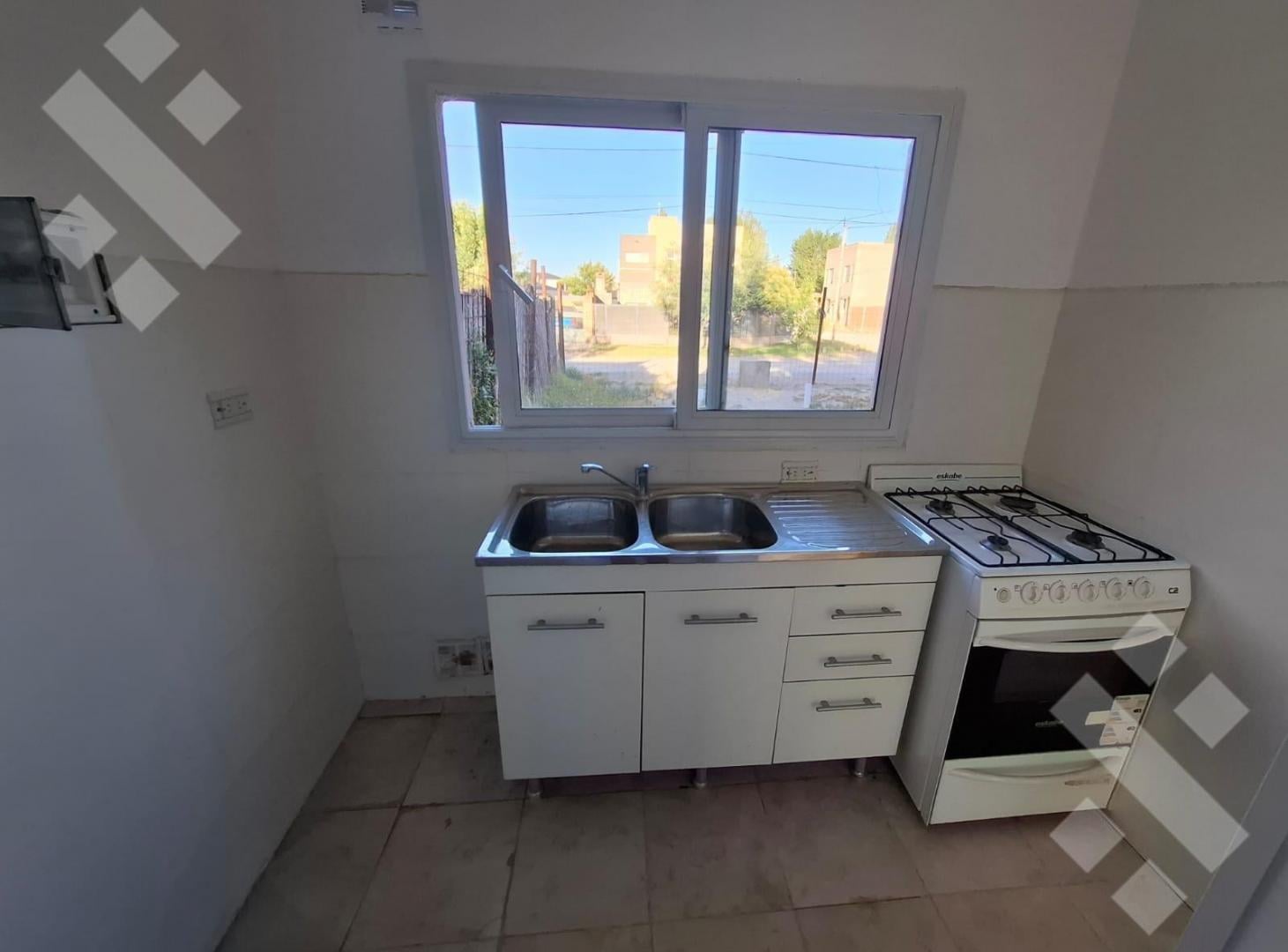 Foto de En venta | Casa de 3 dormitorios | Barrio Villa Lida Plottier, imagen 3