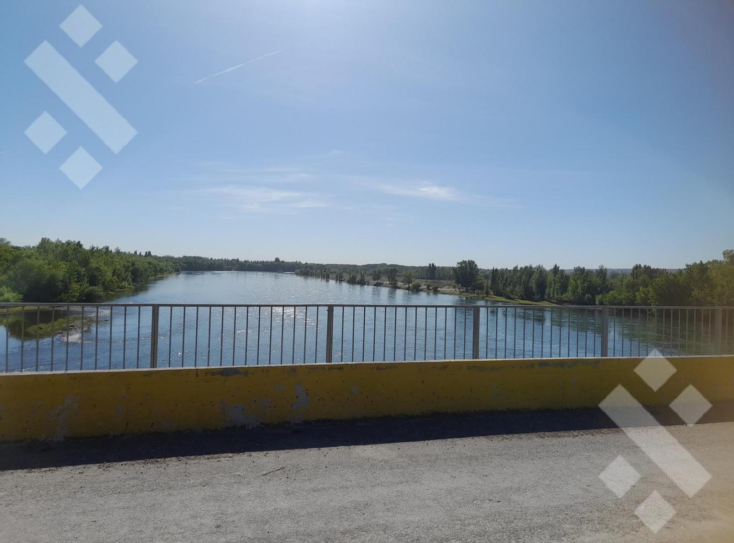 Foto de VENTA LOTE 700M2 VILLA ECOLOGICA RIO BARDA - ISLA JORDAN, CIPOLLETTI, imagen 1