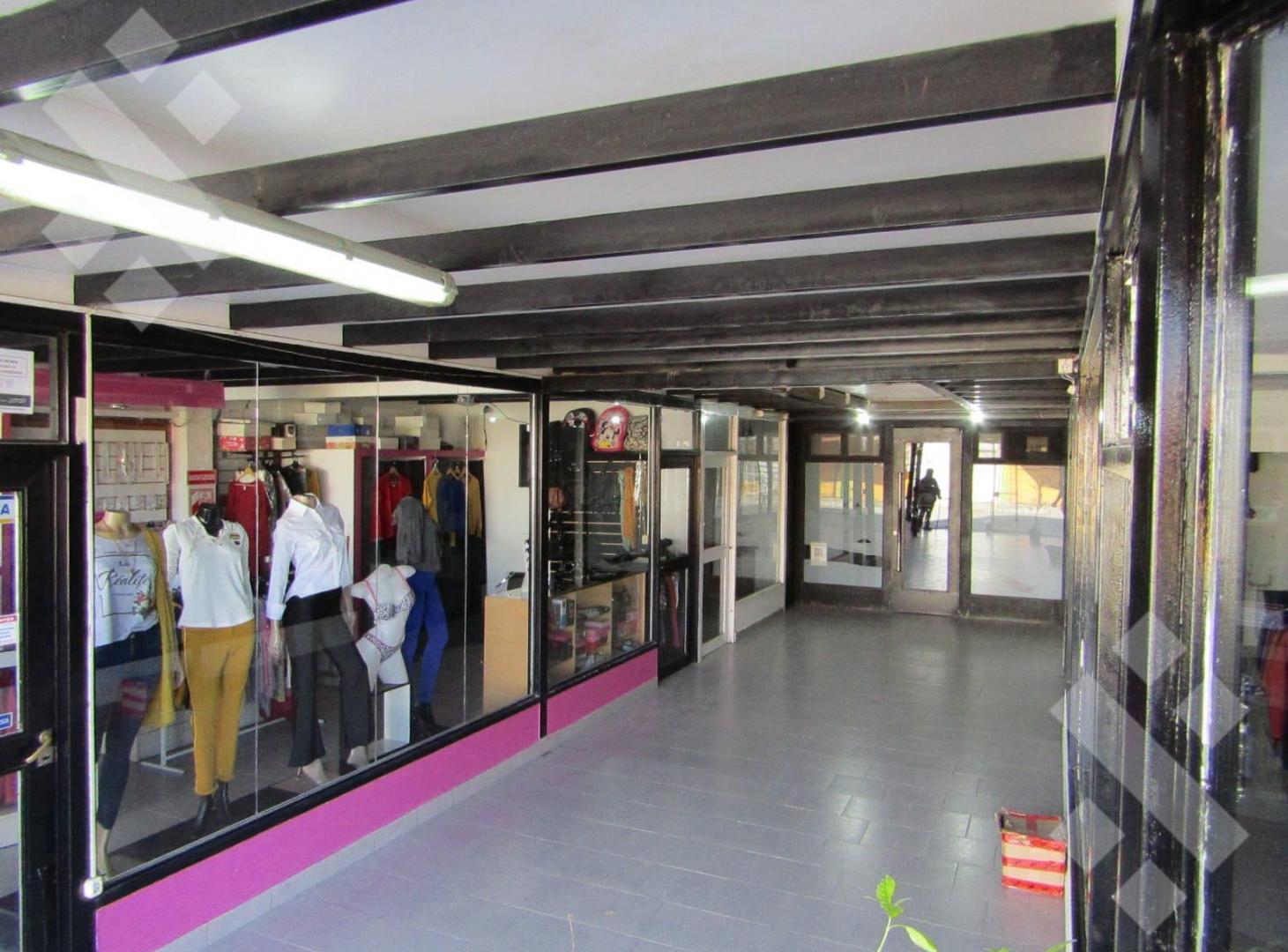 Foto de En Venta | Galeria Comercial | 6 Locales Comerciales | Fernandez Oro, imagen 5