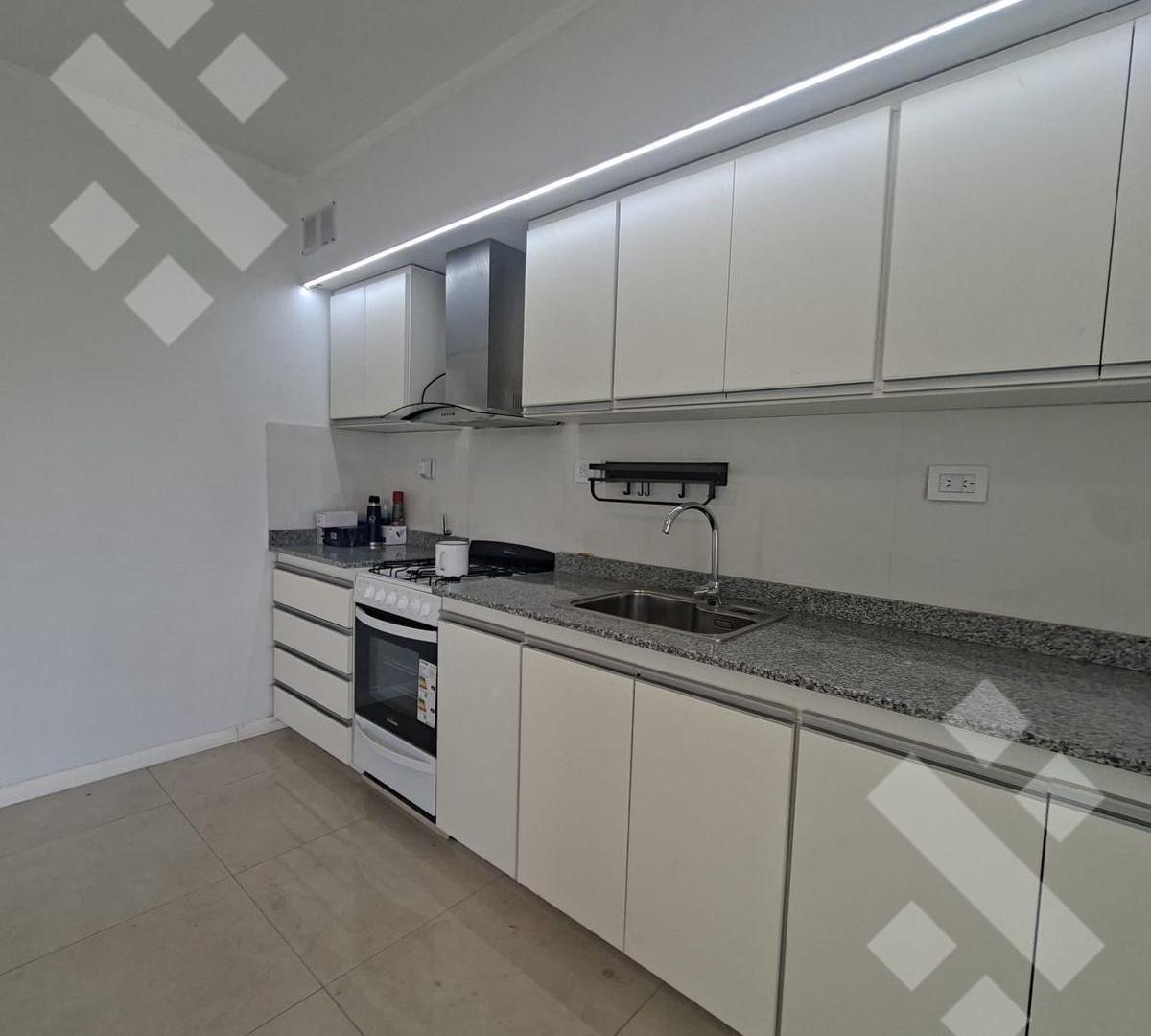 Foto de Alquiler casa 2 dormitorios Bº Bella Vista - Plottier, imagen 5