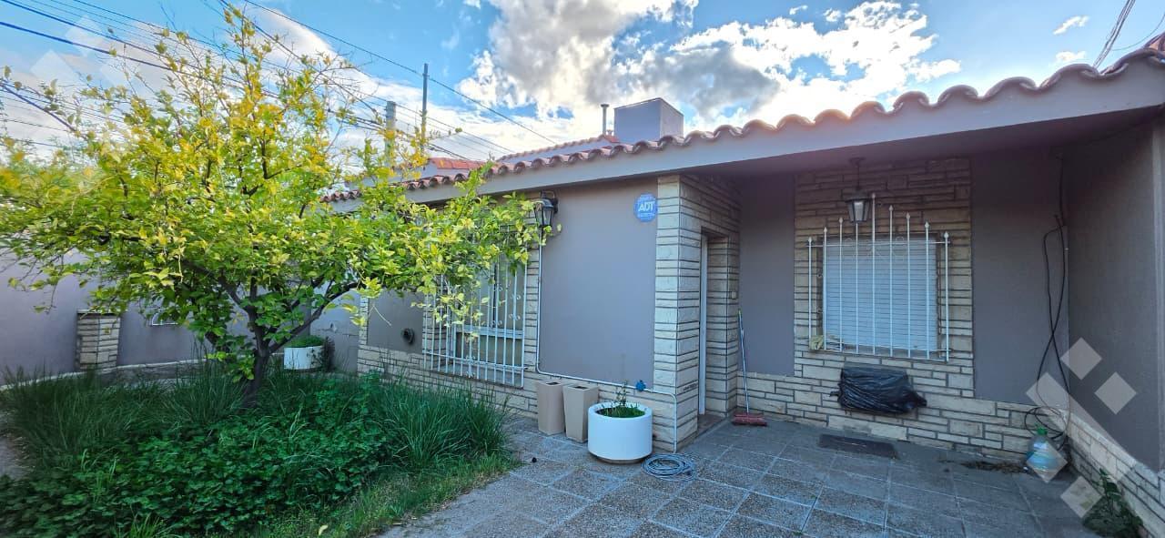 Foto de Alquiler Casa 3 dormi Garaje - Bº Provincias Unidas - Neuquén Capital, imagen 2