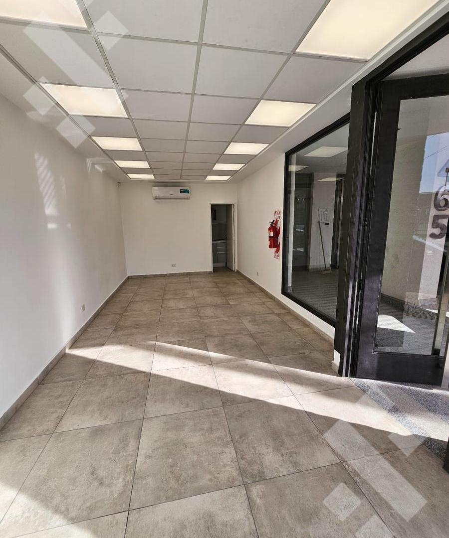 Foto de En Alquiler | Local Comercial | Neuquén Capital, imagen 3