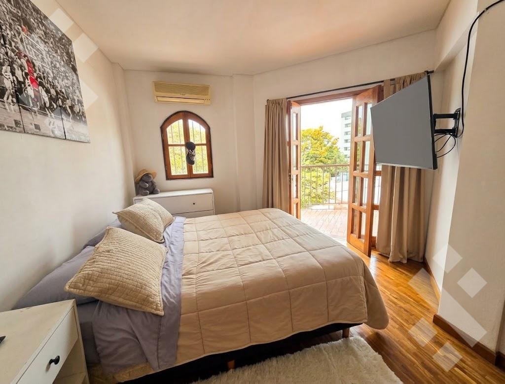 Foto de Venta Departamento Semipiso Centro Neuquén, imagen 2