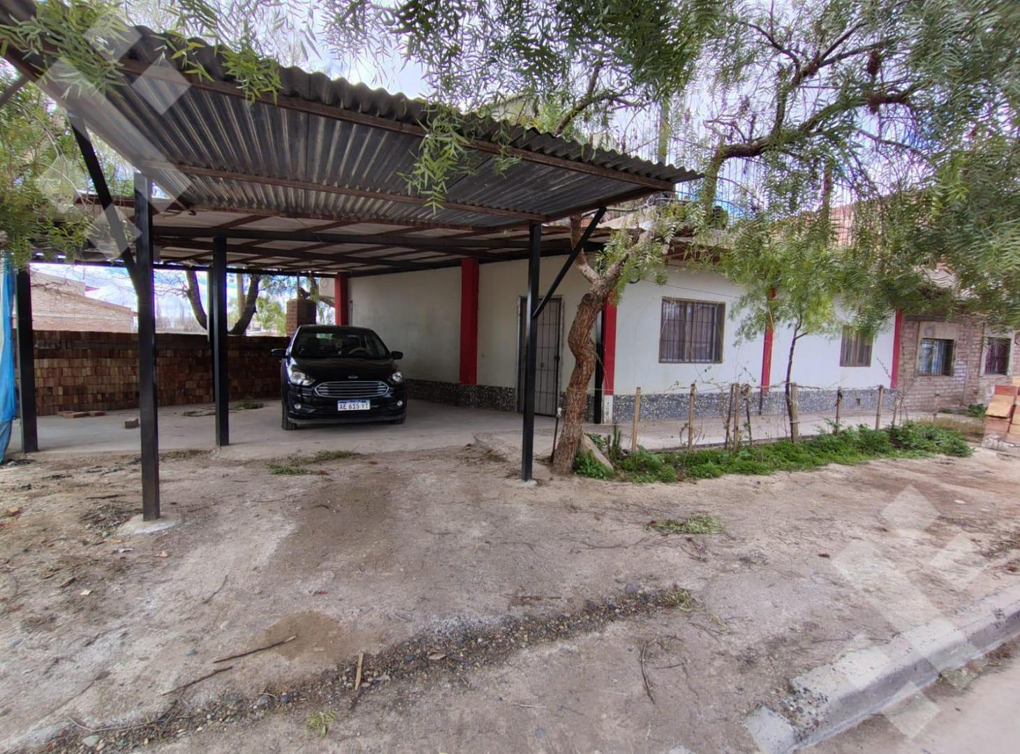 Venta de Casa 5 domitorios, San Isidro, Campo Grande, Río Negro