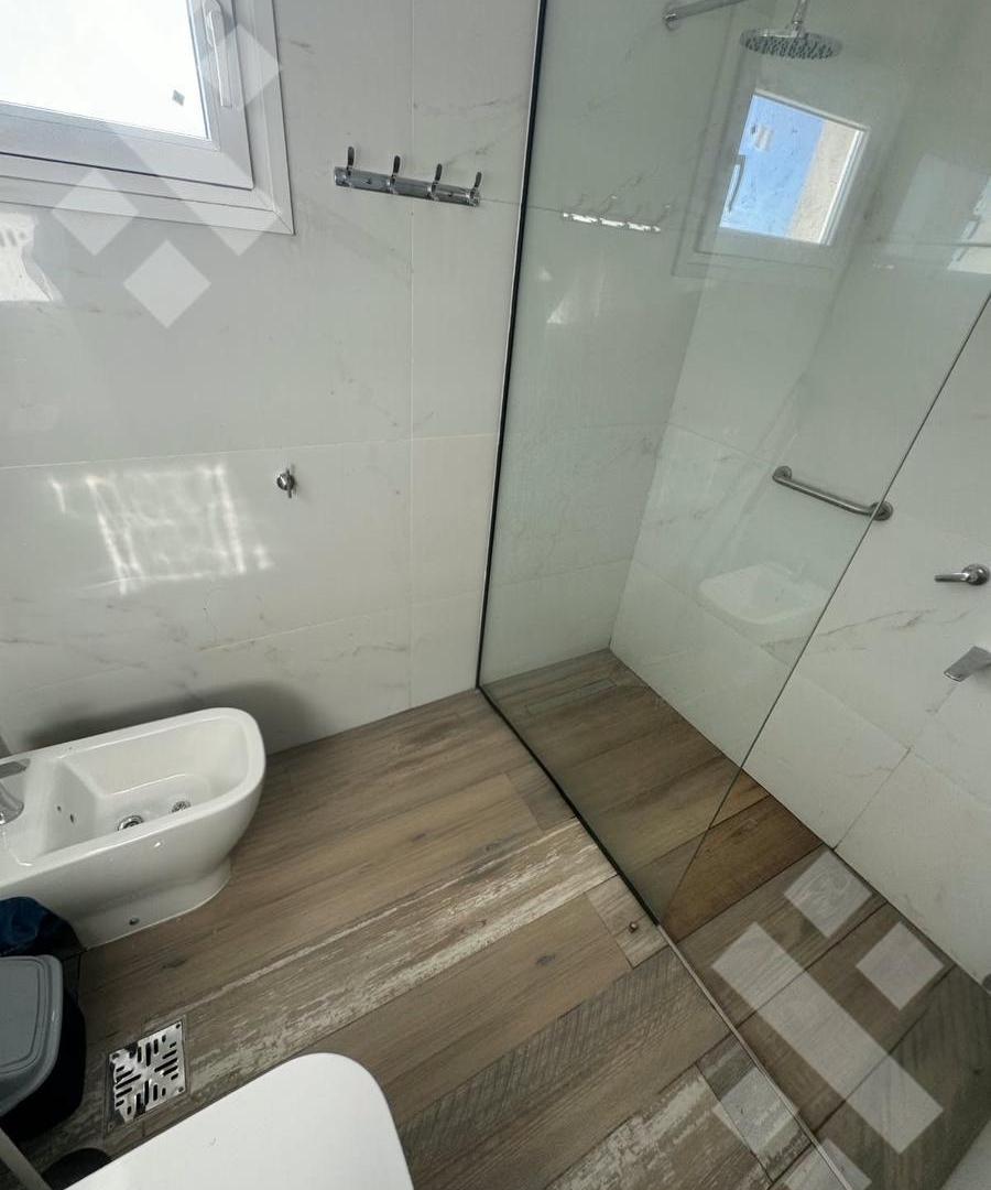 Foto de VENTA CASA CHOCON MEDIO, imagen 3