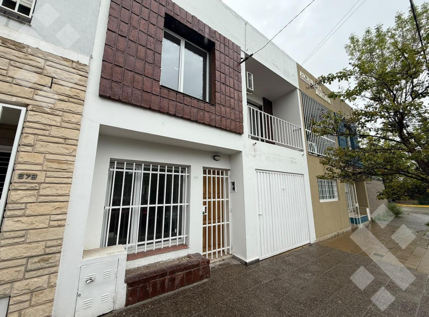 Foto de Venta PH 3 Dormitorios - Centro Este, Neuquen, imagen 1