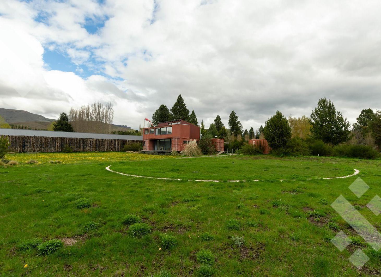 Foto de Casa en amplio lote comercial sobre Ruta 40 - San Martín de los Andes, imagen 2