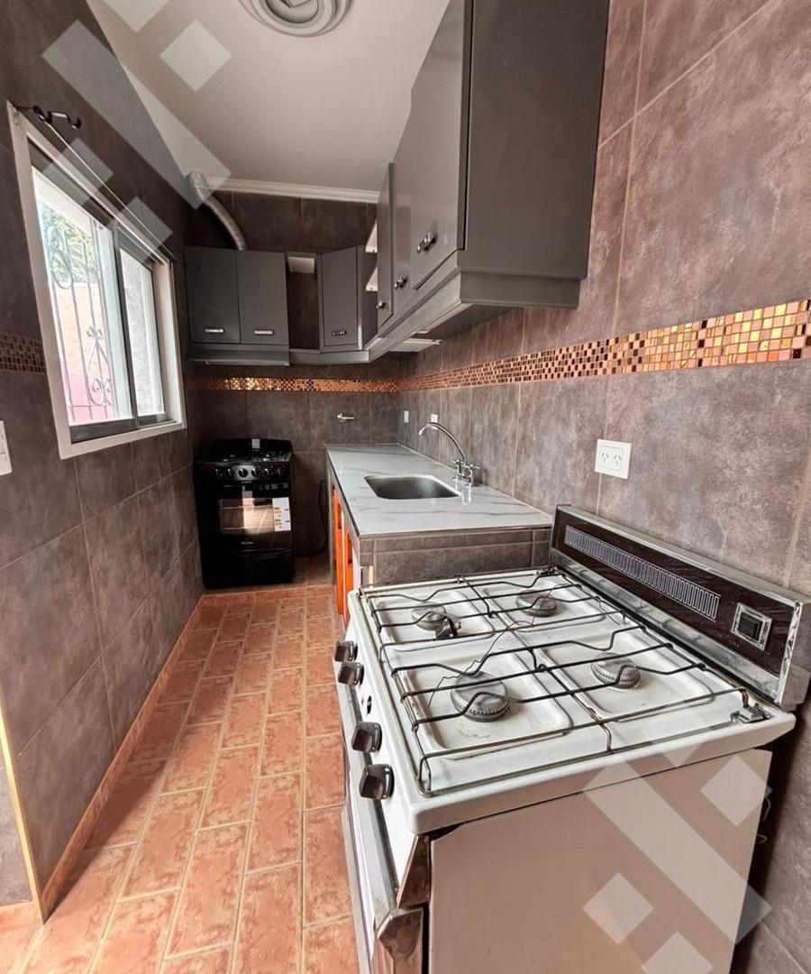 Foto de En Alquiler | Departamento de 2 Dormitorios | Zona Centro | Plottier, imagen 2