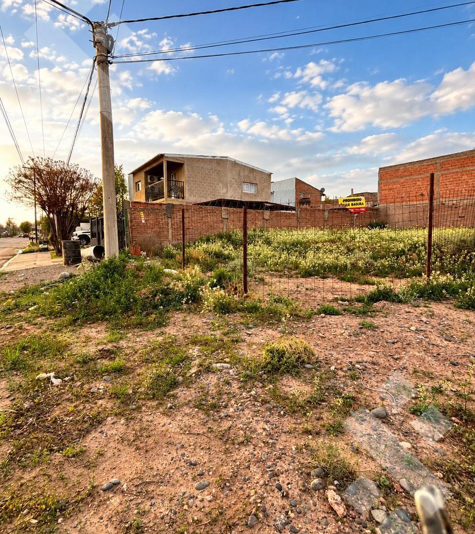 Foto de Lote Comercial en Intersección Calle 24 y Los Chañares - Casco Viejo, imagen 2