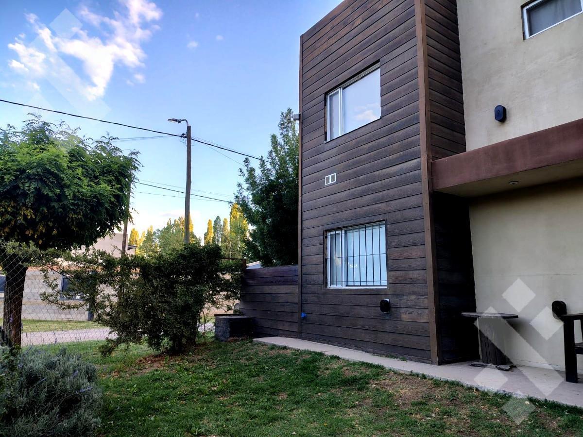 Foto de En venta, 2 departamentos en PH, Barrio Villa Lida, Plottier, imagen 2