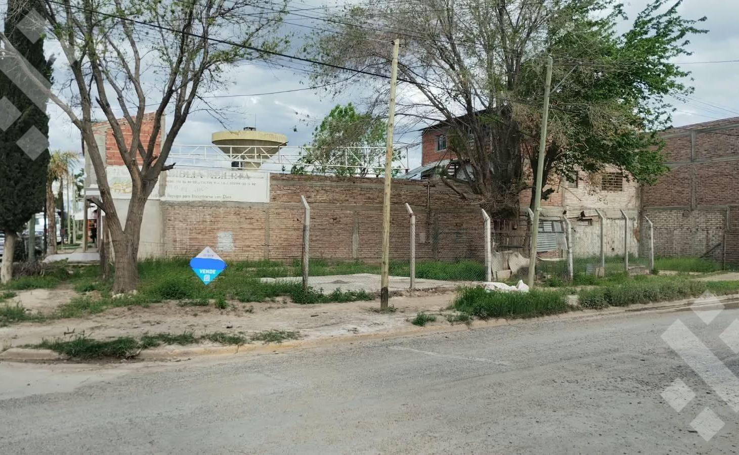 Foto de VENTA TERRENO EN ESQUINA 352 M2 - PLOTTIER, imagen 5