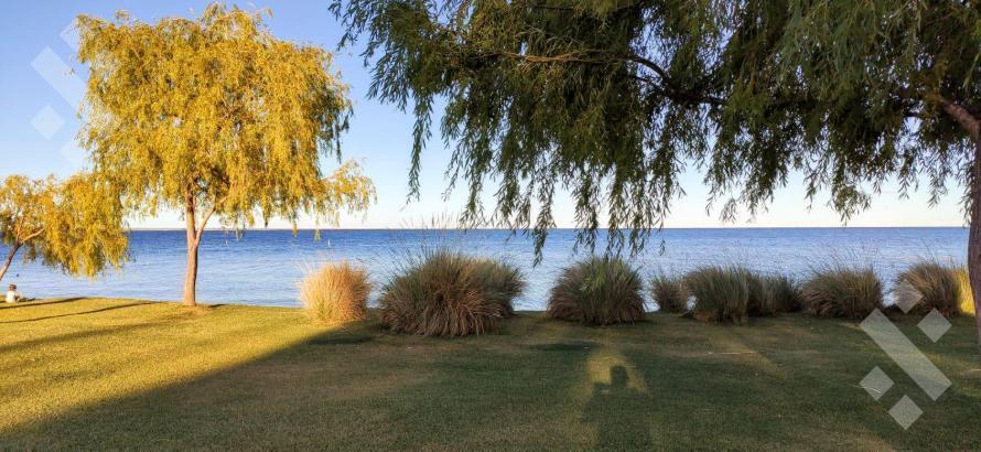 Foto de Venta Lotes B° La Peninsula Lago Mari Menuco, imagen 3