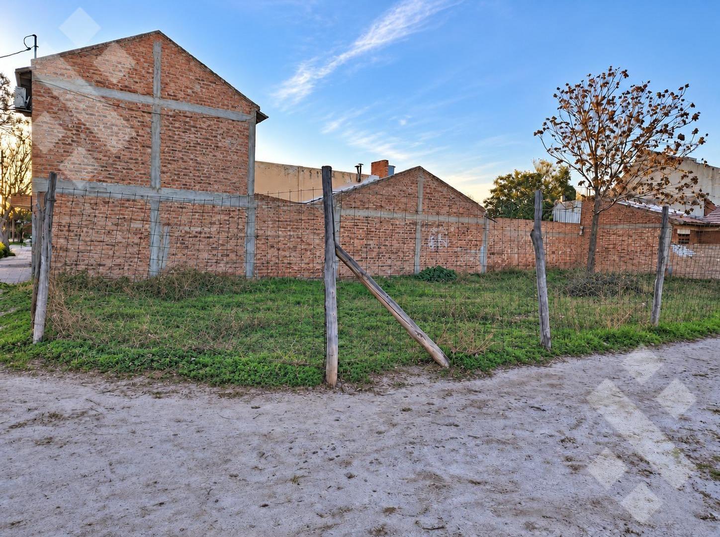 Foto de Venta de terreno - Ing. Pagano y Rio Gallegos- Cipolletti, imagen 2