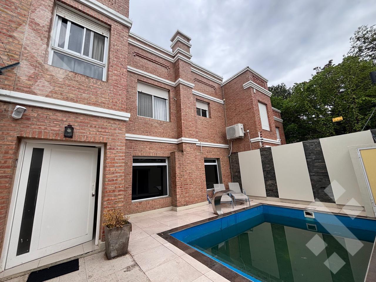 Foto de Venta casa nivel gerencial el Maiten 1040, imagen 1