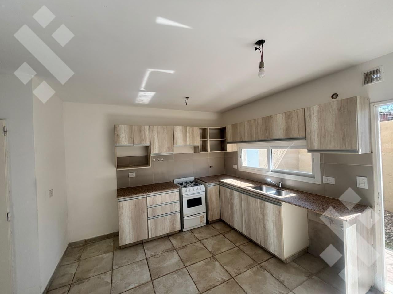 Foto de En Alquiler | Duplex de 2 Dormitorios | Lorenzo Crease al 1740 | Neuquén, imagen 2