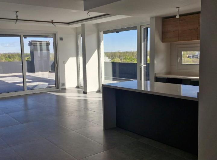 Departamento en  Moreno Center 2