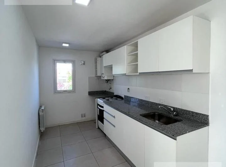 Hermoso Departamento en Centro de Fdez Oro 1