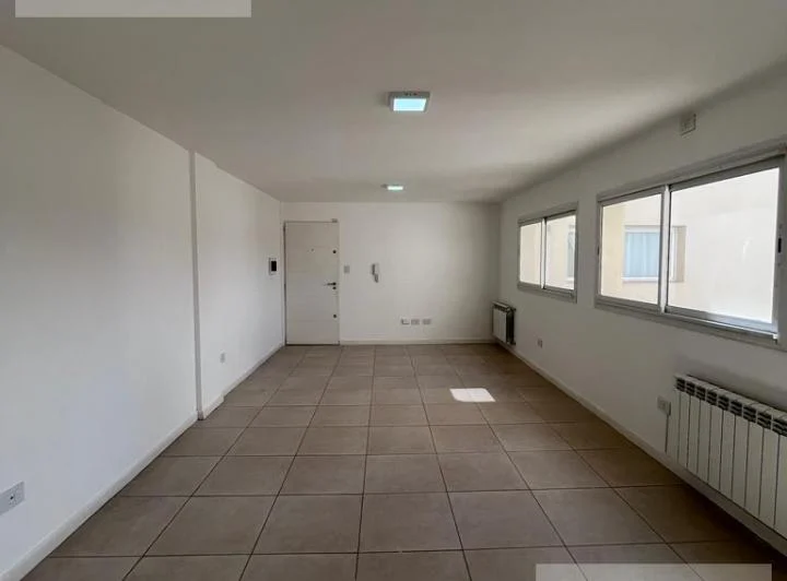 Hermoso Departamento en Centro de Fdez Oro 2
