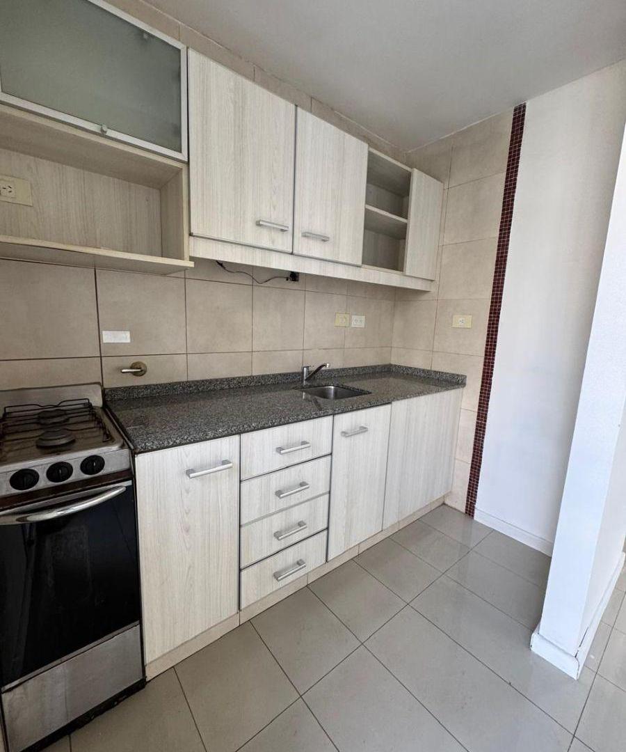 Departamento 1 ambiente 37m2 con parrilla