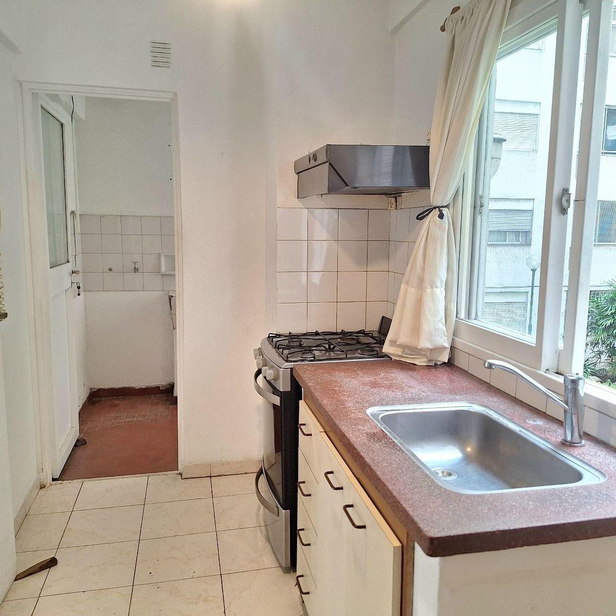 Departamento 4 Ambientes Venta // Mataderos 2