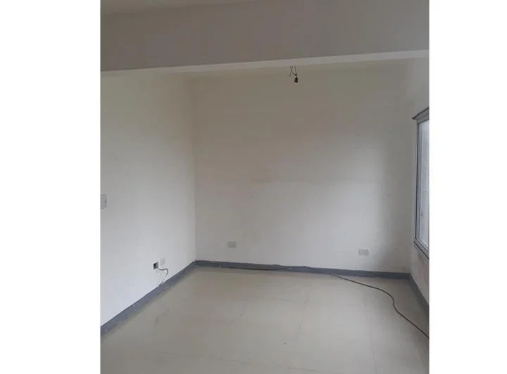 Departamento monoambiente en alquiler en Liniers 5