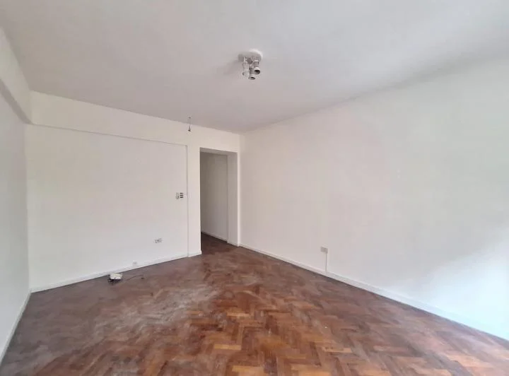 ALQUILER Departamento 2 ambientes al frente / zona parque las Heras 4