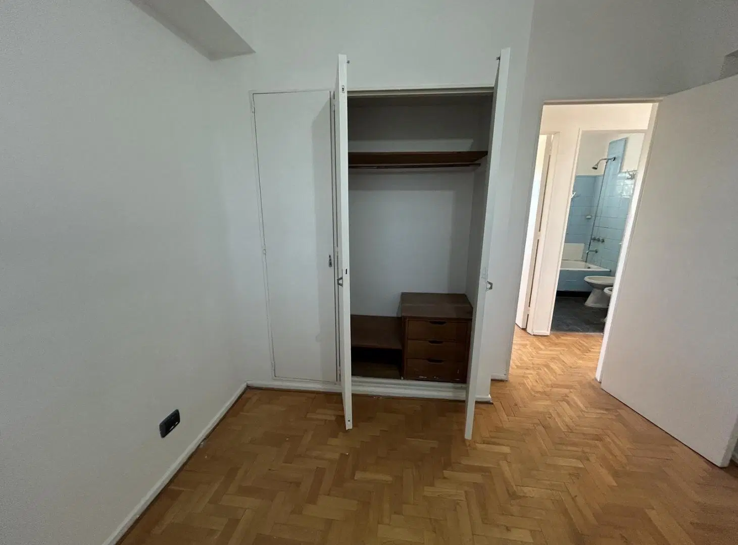 Departamento 4 ambientes con balcon  - Villa Pueyrredon 5