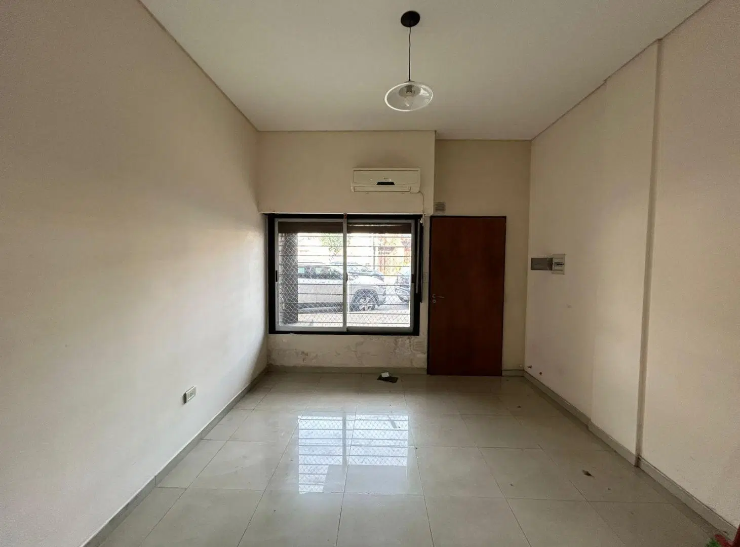 PH 2 ambientes - Planta Baja c/ patio - Liniers 2