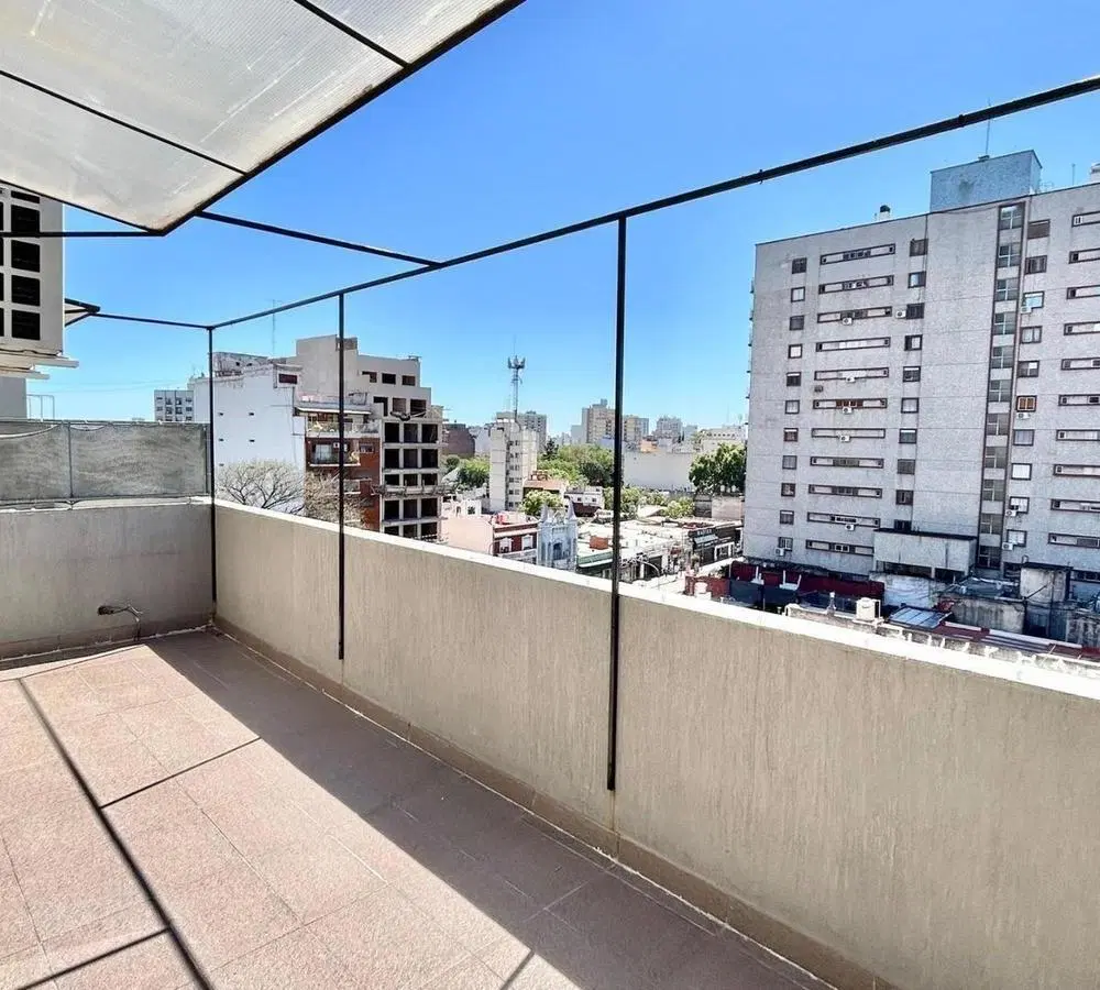 DEPTO EN VENTA DE 2 AMB BALCON TERRAZA AL FRENTE 3