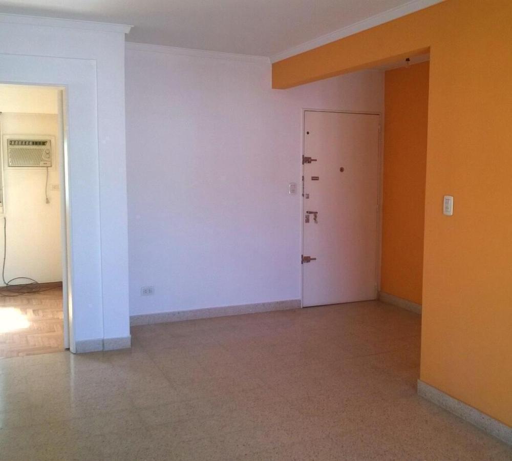Venta | Departamento 2 ambientes | Al frente | Versalles