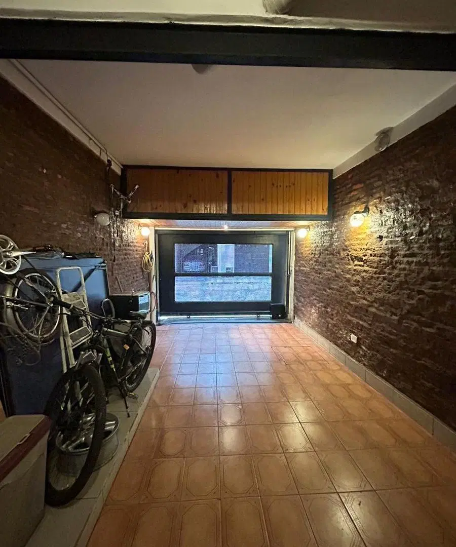 Casa en lote propio - Liniers 2