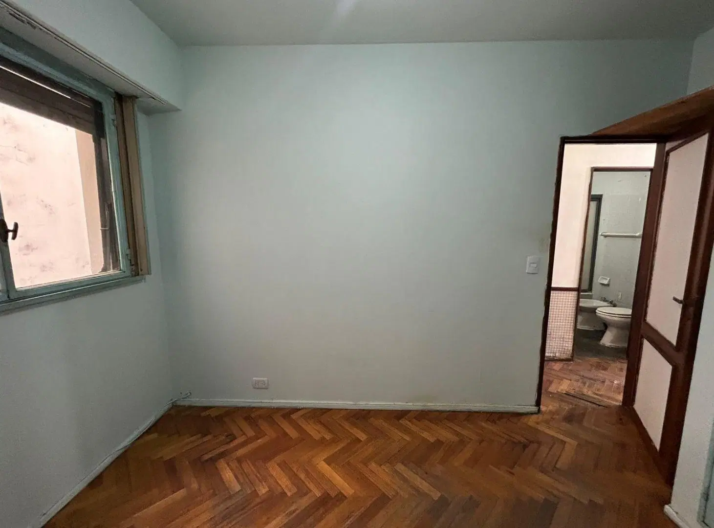 Departamento 4 ambientes con dependencia en Flores 3