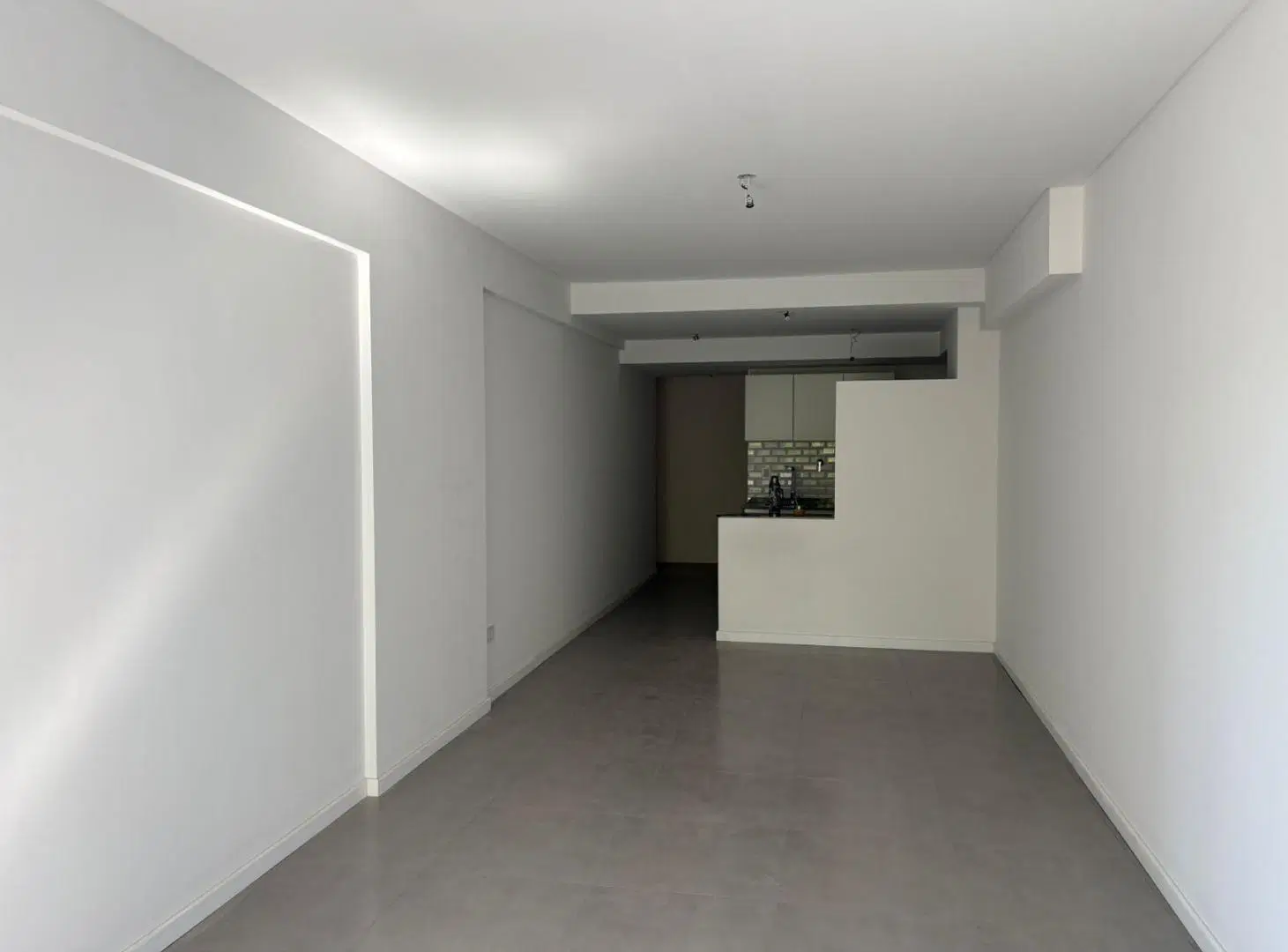 Monoambiente - Floresta - Pronto a entregar 7°I 3