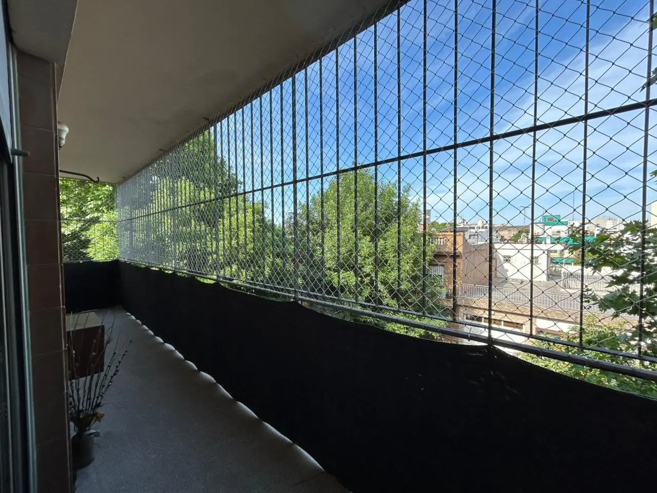Departamento 4 ambientes con dependencia en Liniers. 2