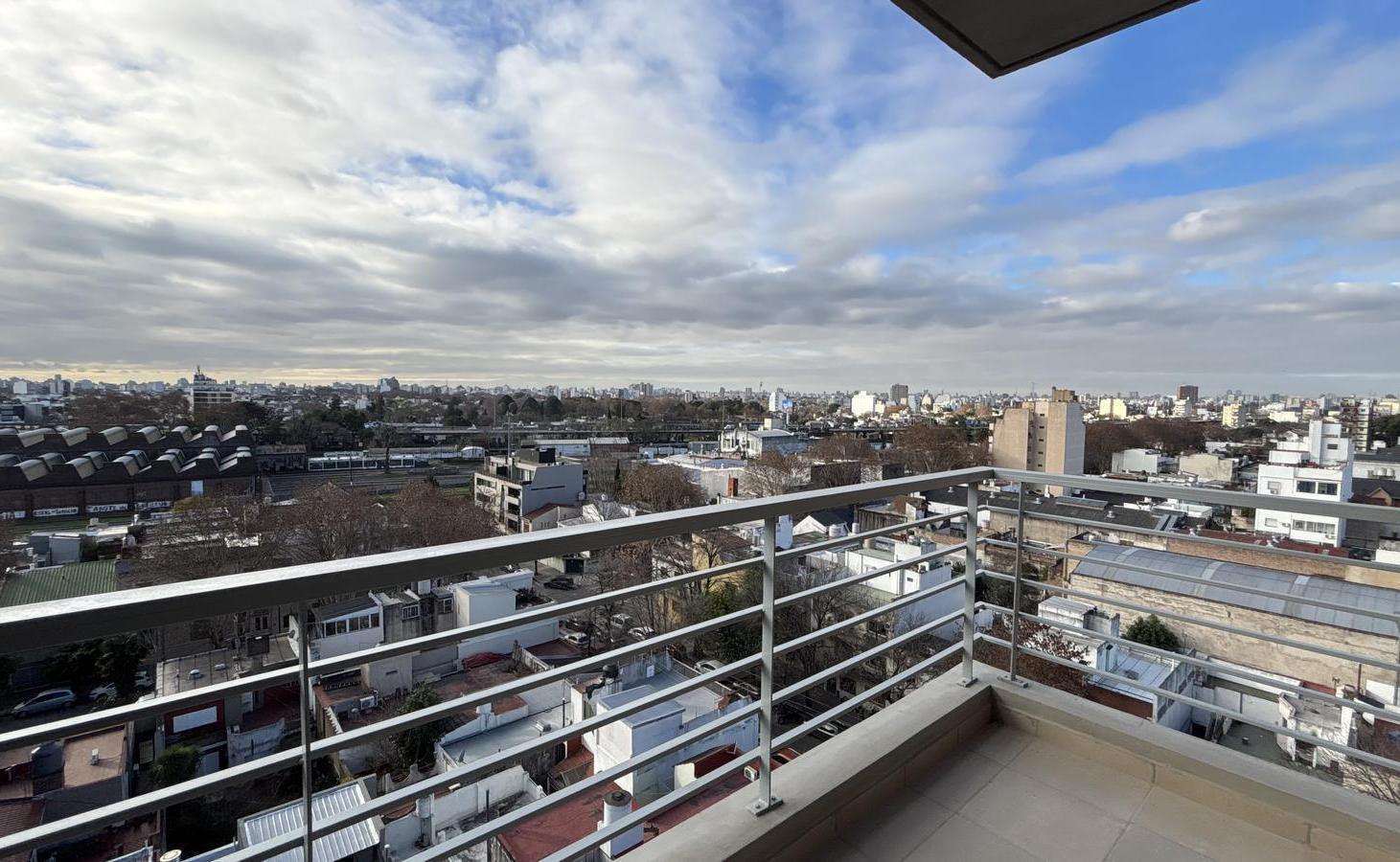 Foto de Departamento 4 ambientes. | Av. Rivadavia al 10300, imagen 1