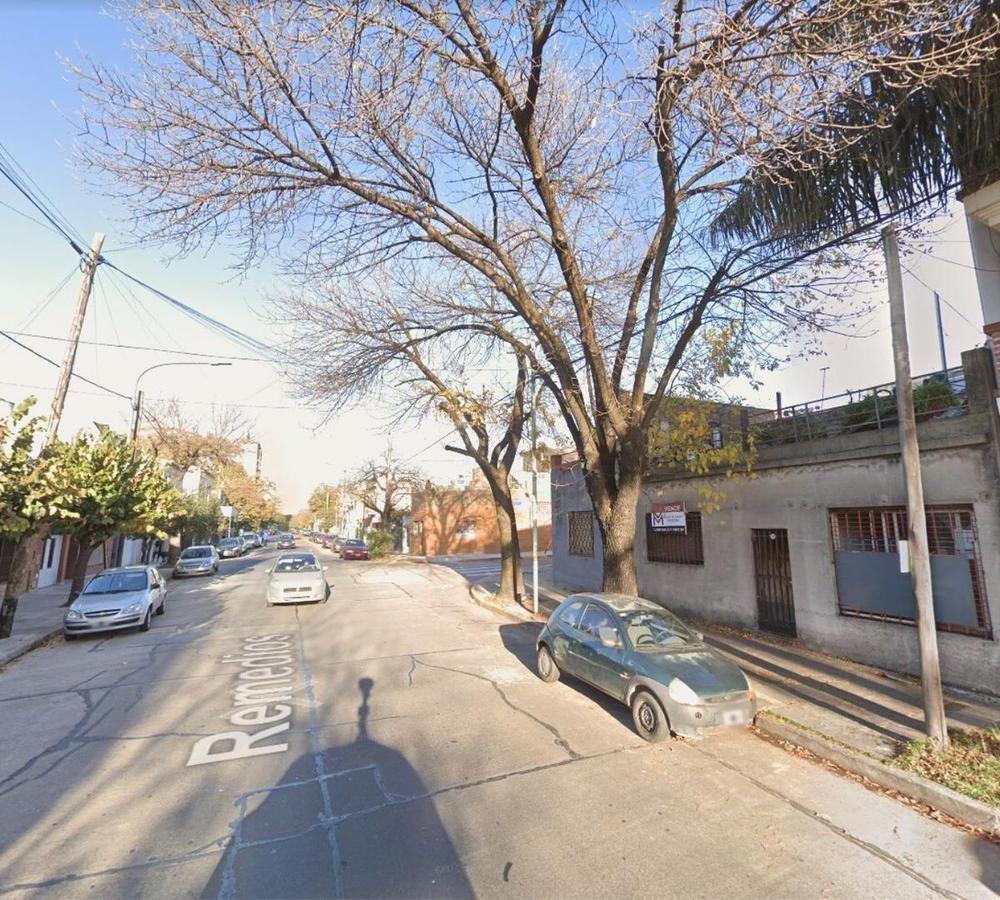 Foto de Venta | Lote de 8.66m x 16.40m | Parque Avellaneda, imagen 1