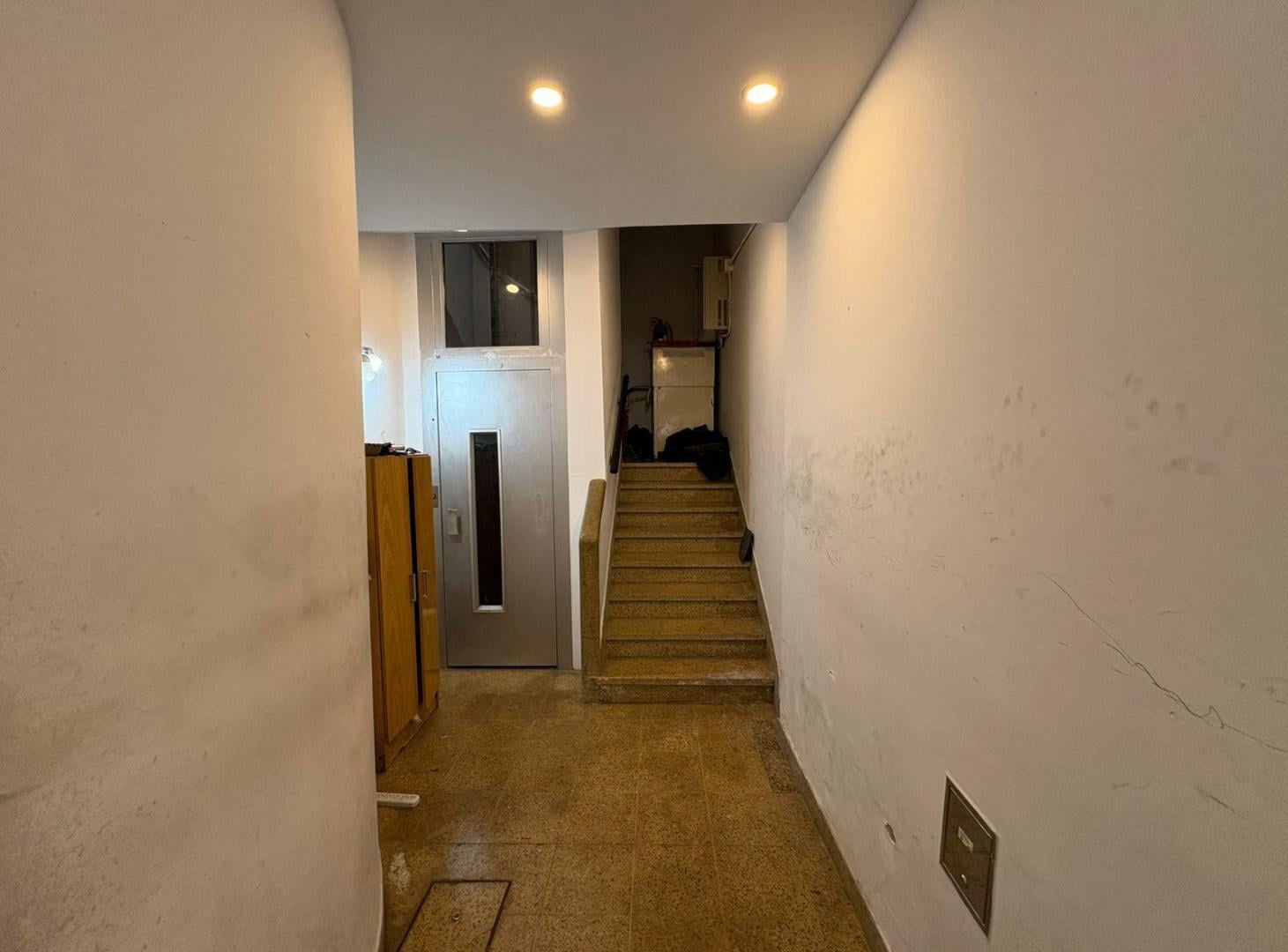 Foto de Casa con entrada independiente, amplios ambientes y terraza con quincho, imagen 3