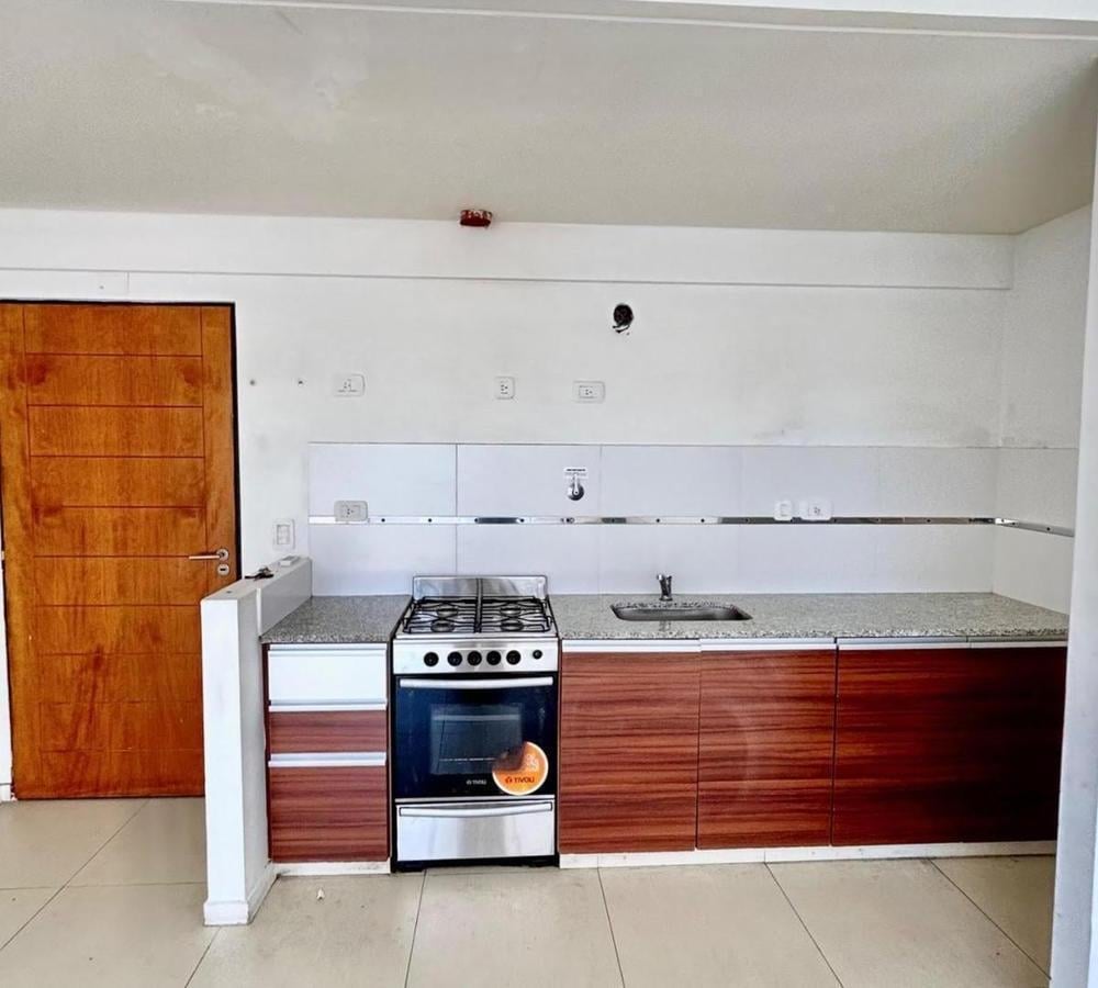 Foto de DEPTO EN VENTA DE 2 AMB BALCON TERRAZA AL FRENTE, imagen 4