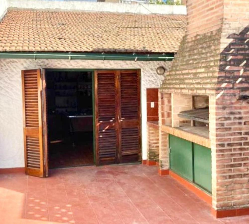 Foto de Venta | Casa sobre lote de 10x13 | Exc. Ubicación | Liniers., imagen 2