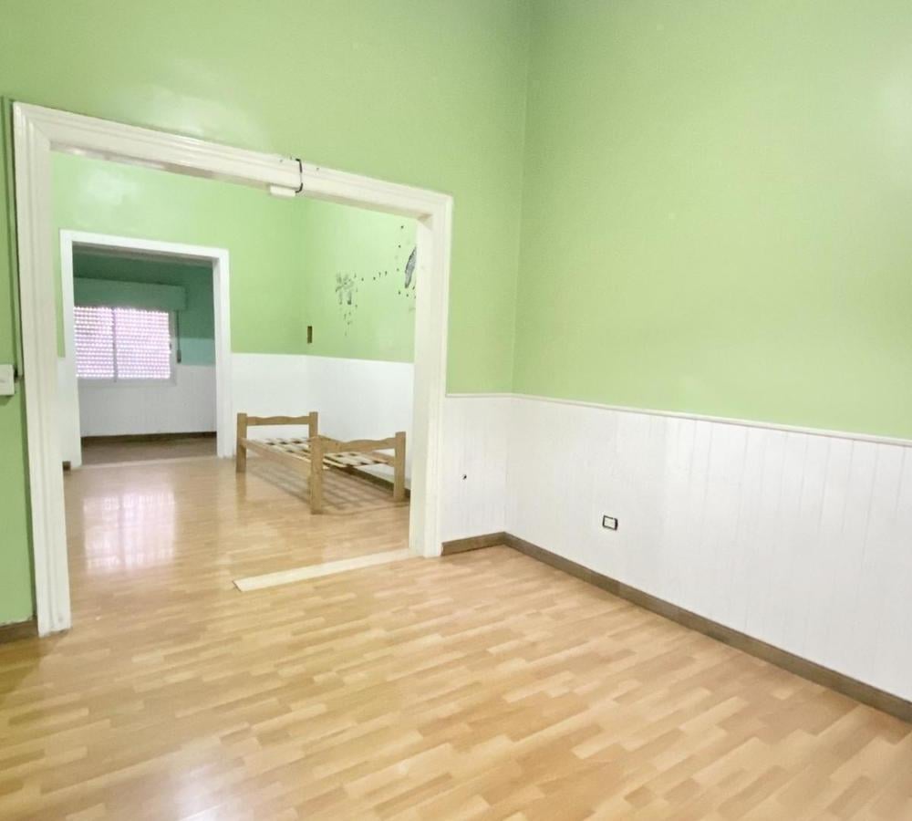 Foto de Venta casa ex municipal | 4 ambientes | c/ cochera | Liniers, imagen 1